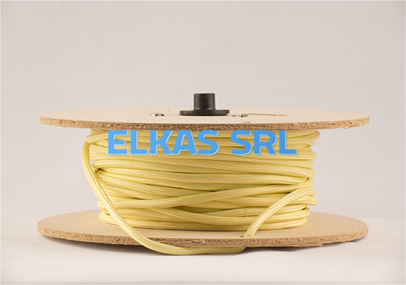 Nossos cabos são certificados. Eles também têm um processo de colagem que os impede de serem desintegrados em sua armadura